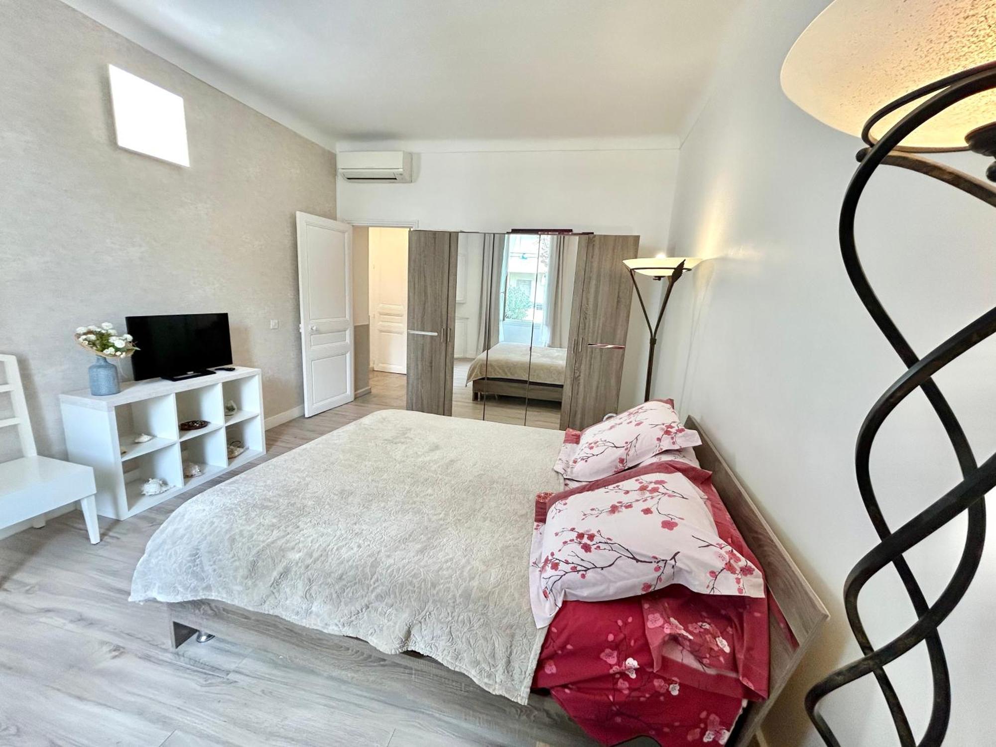 Amiral Courbet Apartment 胡安莱潘 外观 照片